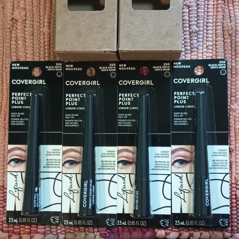 Covergirl Perfect Point Plus Liquid Eyeliner Black Onyx 2 Boxes (4 total) NIB